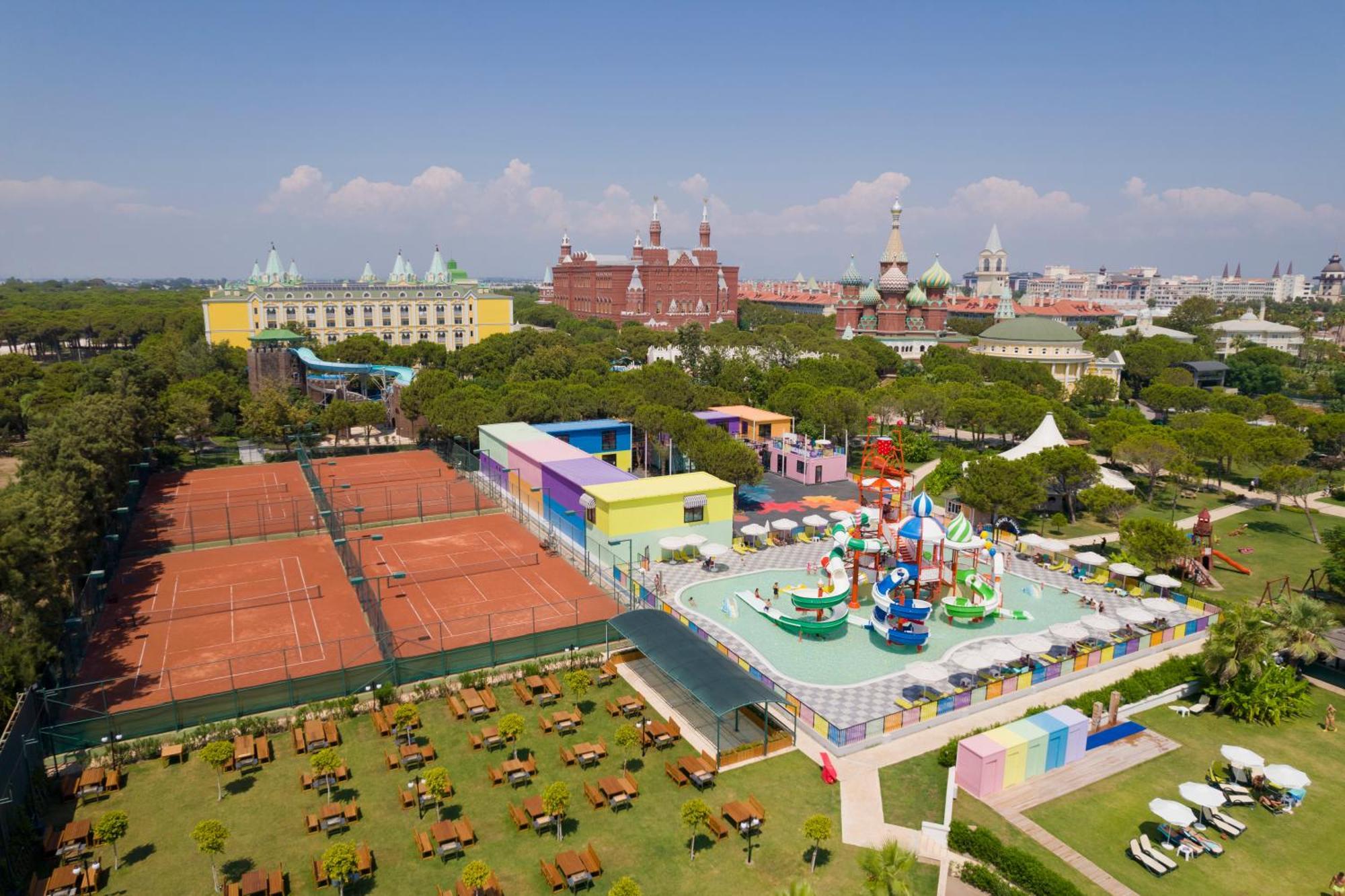 Kremlin Palace Antalya Luaran gambar Aerial view of the resort